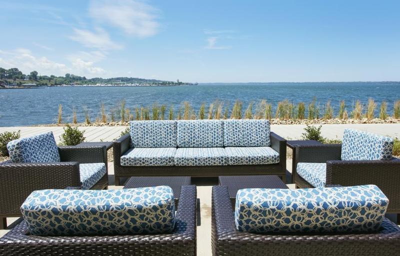 Courtyard By Marriott Erie Bayfront Hotell Eksteriør bilde