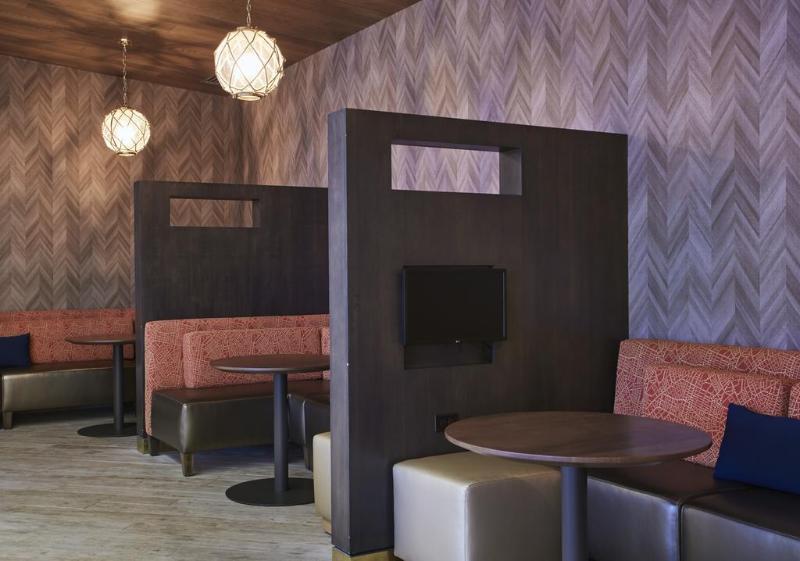 Courtyard By Marriott Erie Bayfront Hotell Eksteriør bilde