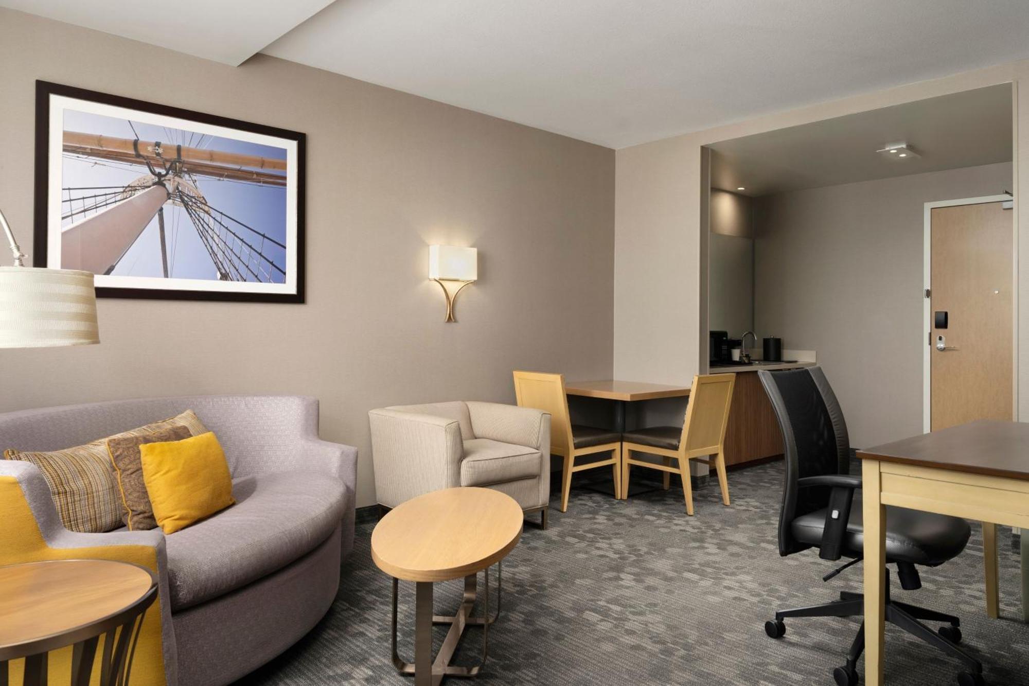 Courtyard By Marriott Erie Bayfront Hotell Eksteriør bilde